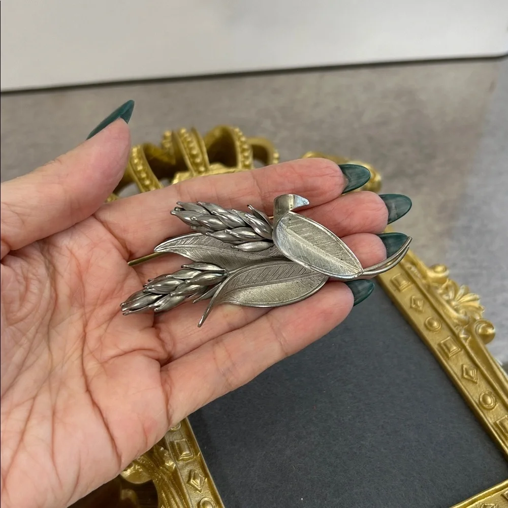 Elegant Silver Leaf and Wheat Brooch